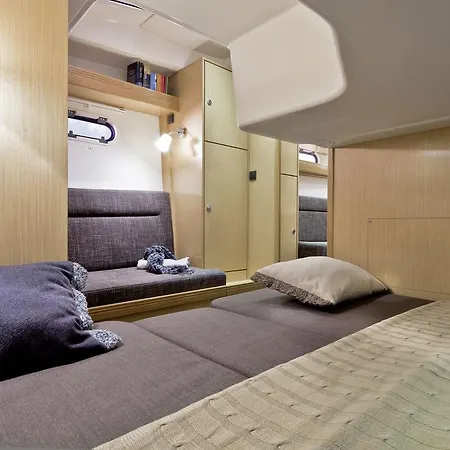 Bavaria 34 Sport Botel